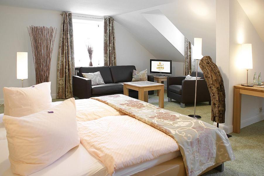 Zum Simonbraeu Hotel Bitburg Luaran gambar