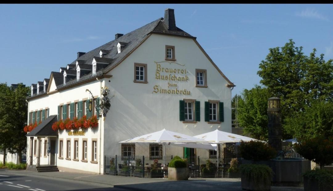 Zum Simonbraeu Hotel Bitburg Luaran gambar