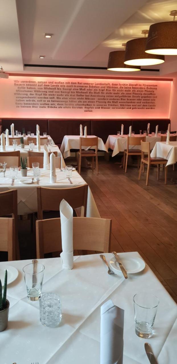 Zum Simonbraeu Hotel Bitburg Luaran gambar