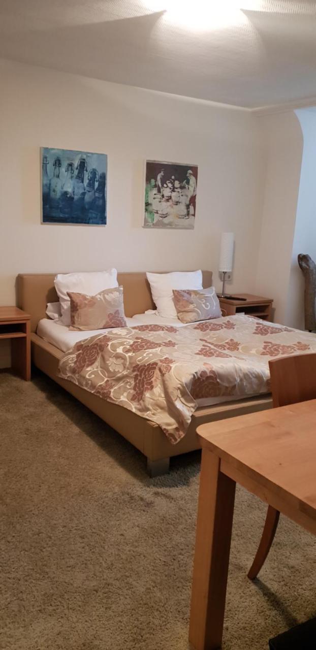 Zum Simonbraeu Hotel Bitburg Luaran gambar