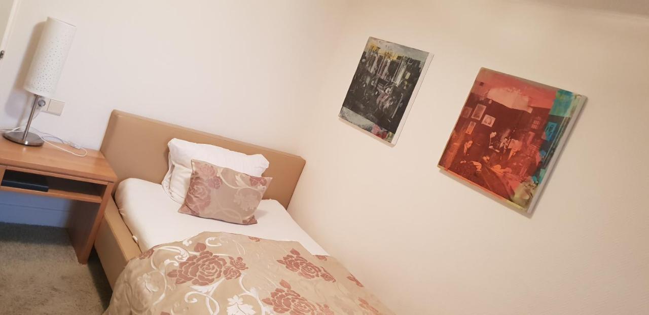 Zum Simonbraeu Hotel Bitburg Luaran gambar