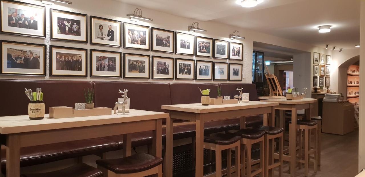 Zum Simonbraeu Hotel Bitburg Luaran gambar